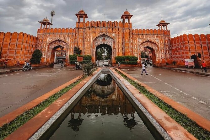 Explore Jaipur with a Private Tuk-Tuk - Hawa Mahal, Jaipur’s famous first postcard