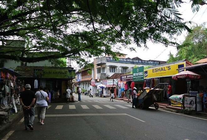 Explore Kochi by Tuk Tuk (book 1 adult & 2 go free (local only) - Key points to know before booking