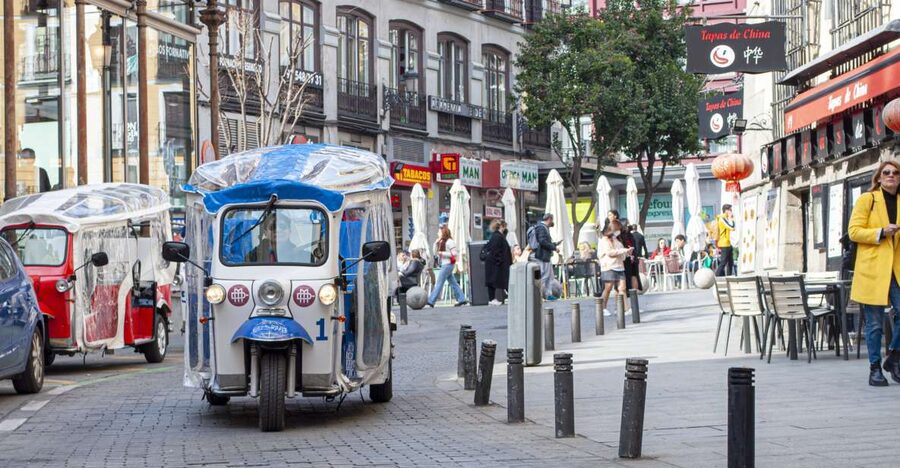 Explore Madrid’s Top Sights on an Electric Tuk-Tuk Tour - Madrid de los Austrias and the old city center