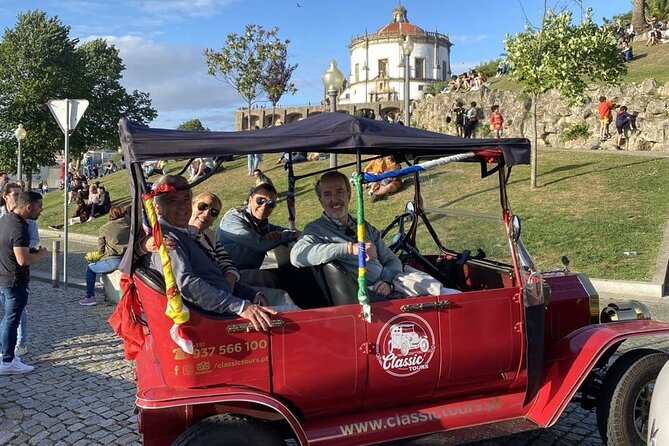 Explore Porto Aboard A Classic Tuk-Tuk tour 1h - Key points at a glance