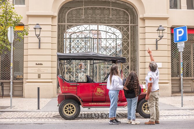 Explore Porto Aboard A Classic Tuk-Tuk tour 1h - São Bento Station and Porto’s famous blue tiles
