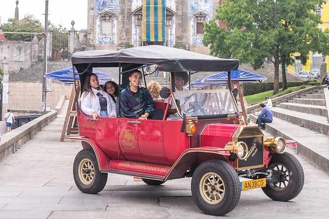 Explore Porto Aboard A Classic Tuk-Tuk tour 1h - Starting beside the Statue of Vímara Peres