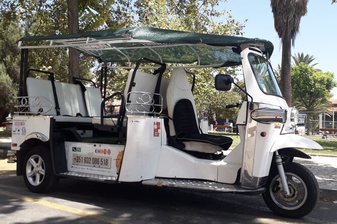 Fado TukTuk Tour 120 mins (Max 4 people) - The monument honoring Portuguese heroes