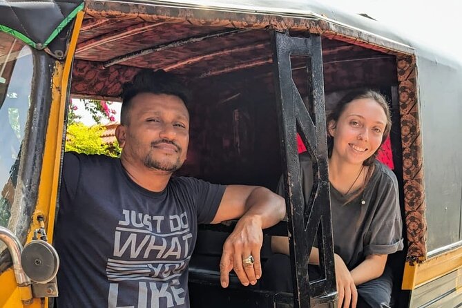 Fort Kochi Sightseeing Tuk-Tuk Tour - St. Francis Church and the Chinese fishing nets