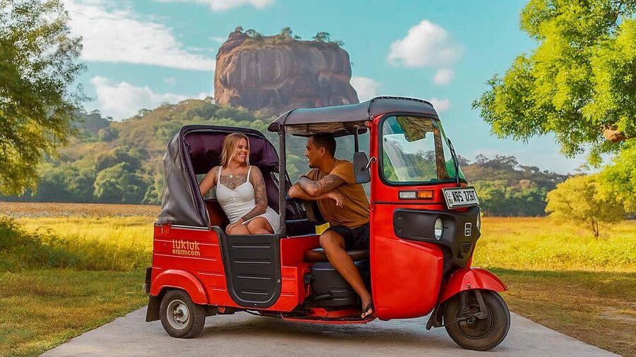 From Dambulla, Sigiriya: Polonnaruwa Tuk Tuk Day Tour - The Royal Palace Complex: Start with the Kingdom’s Power