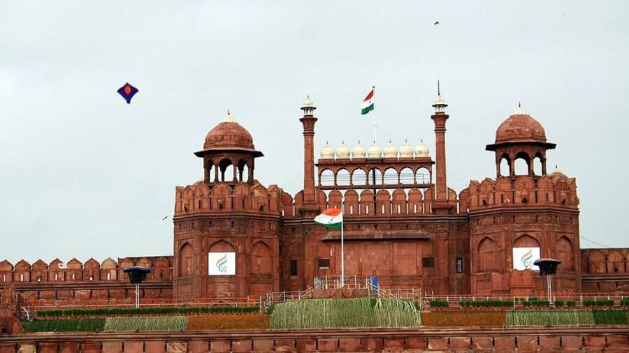 From Delhi: 3-Hour Old Delhi Tuk-Tuk Tour with Pick-up - Khari Baoli and the World of Indian Spices