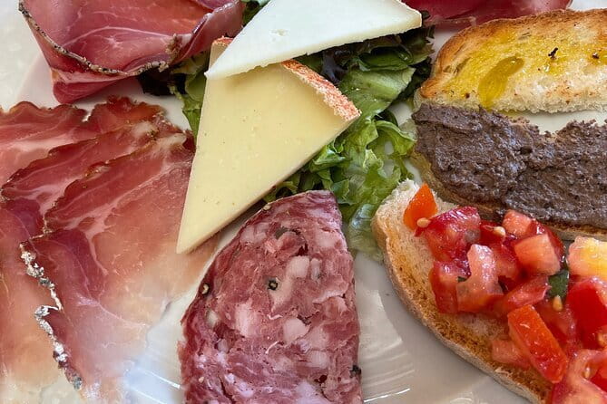 From Florence:Tuscany Tuk Tuk with Lunch, Wine & San Gimignano - Starting at Porta Romana in Florence
