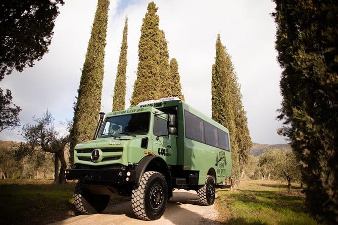 From Florence:Tuscany Tuk Tuk with Lunch, Wine & San Gimignano - Who will enjoy this day most