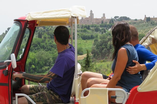 From Florence:Tuscany Tuk Tuk with Lunch, Wine & San Gimignano - A family winery near Ulignano