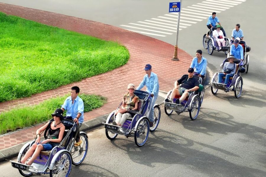 From Hue: Hue Evening Foodie Cyclo Tour. - Why Hue food deserves an evening of its own