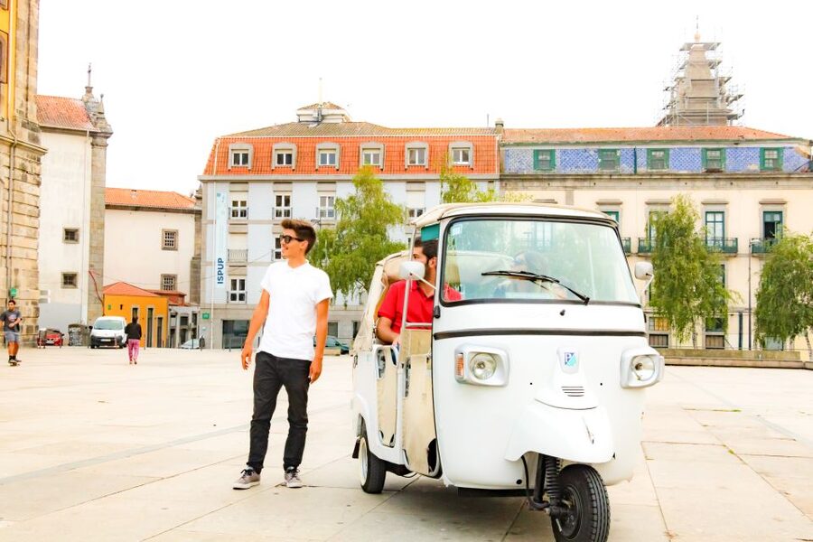 From Leixões: Private Porto Historic Center Tuk Tuk Tour - Key points at a glance