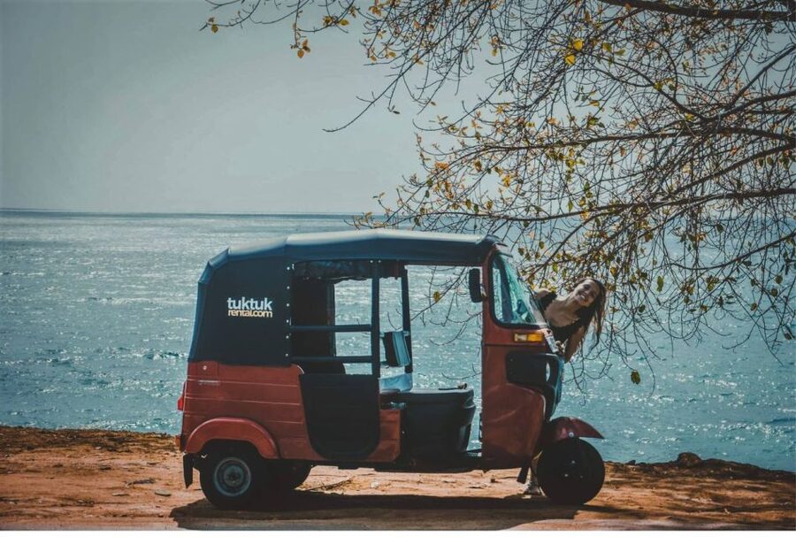 From Negombo: City Tour & Fishing Village Tour by Tuk-Tuk - What the Tuk-Tuk Adds to the Morning