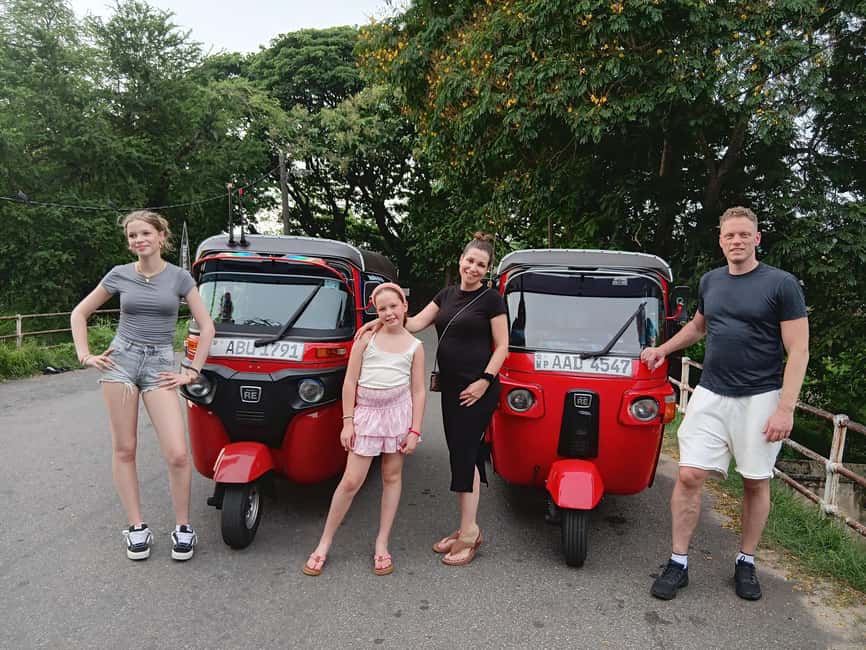 From Negombo: Colombo City Tour by Tuk Tuk with Hotel Pickup - Independence Square brings a quieter pause