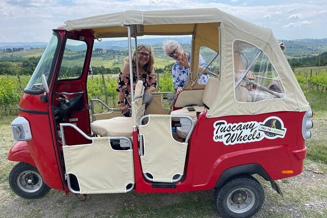 From San Gimignano: Tuscany Wine tour by Tuk Tuk with Lunch - The winery stop: five wines and a serious lunch