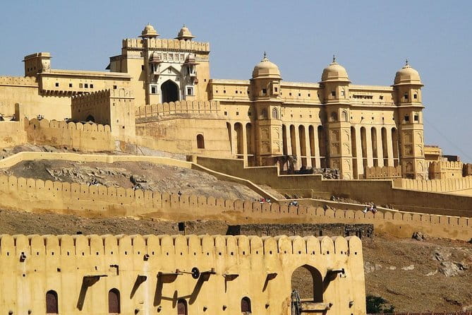 Full day Jaipur sightseeing tour by tuk tuk. - Jaipur markets bring the city down to street level
