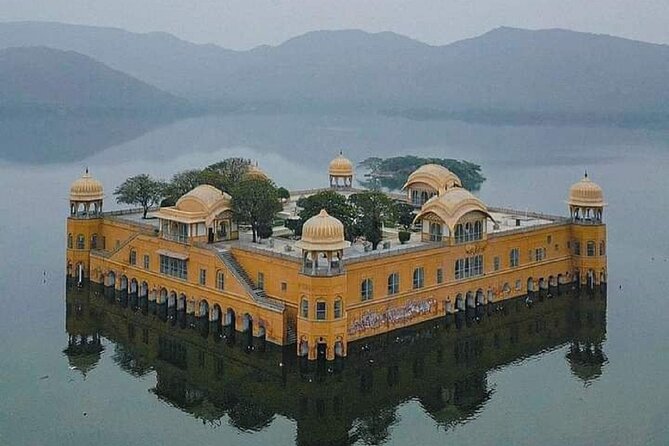Full Day Private Sightseeing Tour by Tuk Tuk or Car - Jal Mahal and the Final View