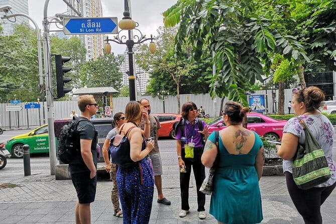 Fun Tuk Tuk Dinner and Massage in Old Town Bangkok - The 50-minute massage ending