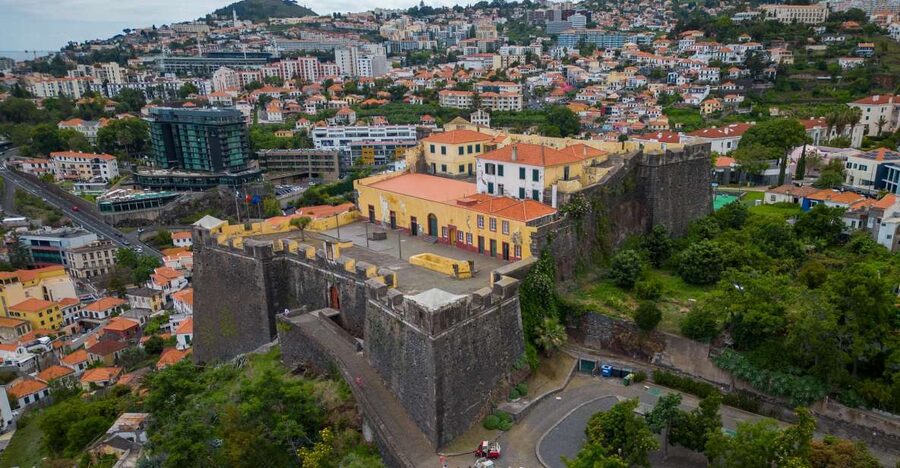 Funchal : 1 hour City Tour by Tuk-Tuk - Starting in Funchal with simple pickup