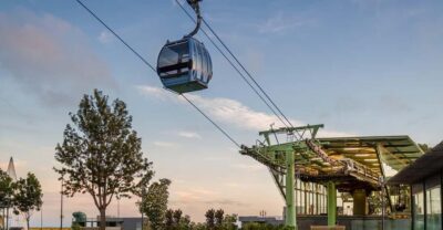 2-Hour Tuk-Tuk Tour with Cable Car Finale