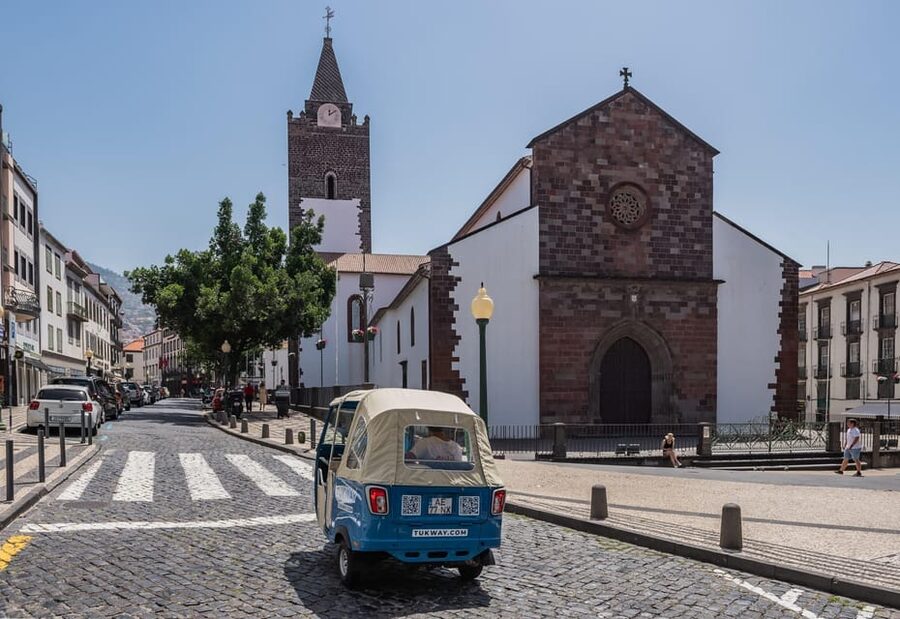 Funchal: 2-Hour Tuk-Tuk Tour with Cable Car Finale - Funchal Cathedral and the city center