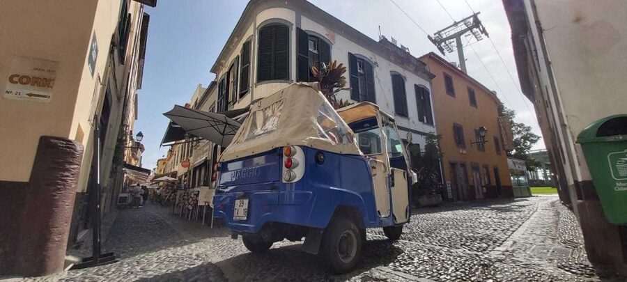 Funchal: Guided City Tuk-Tuk Tour - Funchal’s center, cathedral, and Gonçalves Zarco