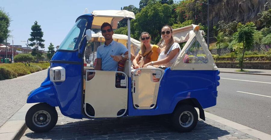Funchal: Guided City Tuk-Tuk Tour - Starting in Funchal and entering Zona Velha