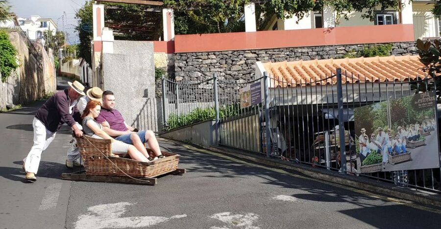 Funchal: Monte Toboggan and Old Town Tour by Tuk-Tuk - Funchal pickup and the short city introduction