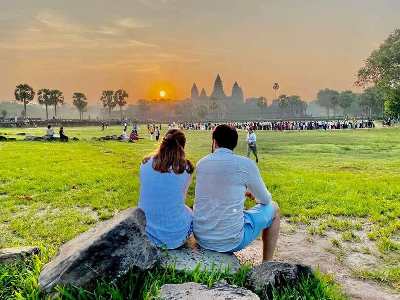 Grand Circle With Sunrise Private Tuk-Tuk - Starting before dawn at Angkor Wat