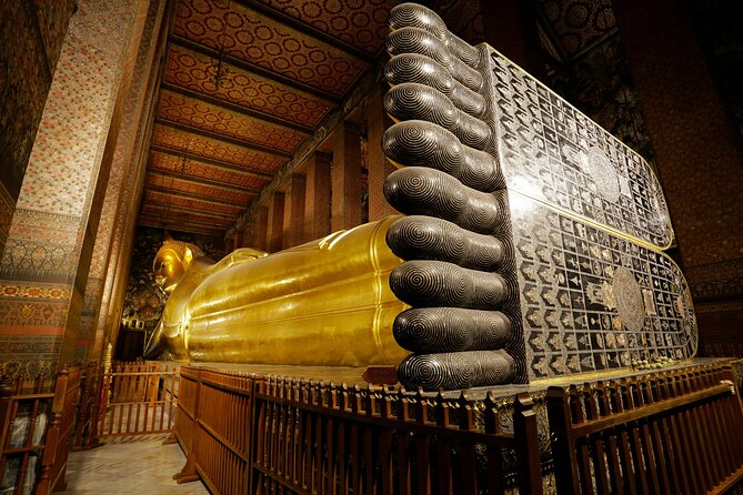Grand Palace, Wat Pho and Wat Arun by Tuk Tuk - The Grand Palace and Bangkok’s royal center