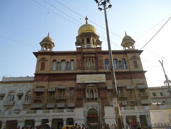Guided 3‑hour rickshaw ride through Old Delhi with transfers - Key points to know before booking