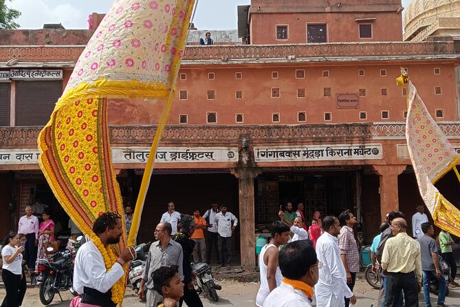 Guided Morning E-Rickshaw Ride with Food Tasting at Jaipur - Thatheron Ka Rasta and Jaipur’s Brass Workers