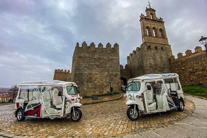 Guided Tuktuk Tour with Stops and Drop-off in Ávila - La Encarnación and the north wall