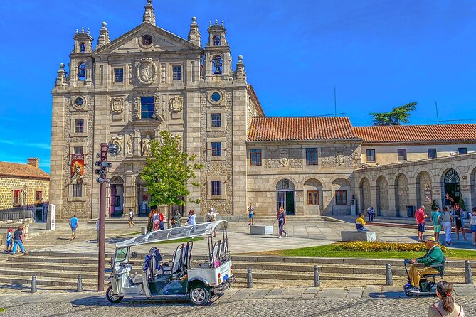Guided Tuktuk Tour with Stops and Drop-off in Ávila - The southern wall, Puerta del Rastro, and old palaces