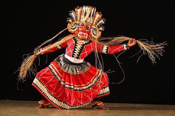 Half-Day Kandy City Tour by Tuk Tuk - Temple of the Sacred Tooth Relic: the essential cultural stop