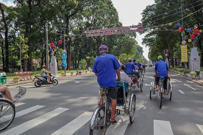Half-Day Private Cyclo Tour Of Ho Chi Minh Highlights - From Indian temples to Tao Dan Park