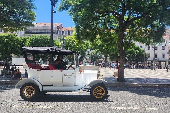 Heart of Lisbon Private Tuk Tuk Tour - Portas do Sol, the classic Alfama view