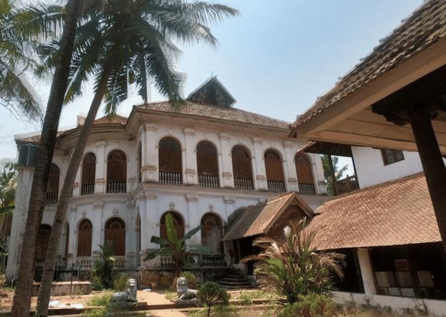 Heritage Trivandrum Photography Walk Tour With Tuk Tuk Ride - Sundara Vilasom Palace and the road to West Fort