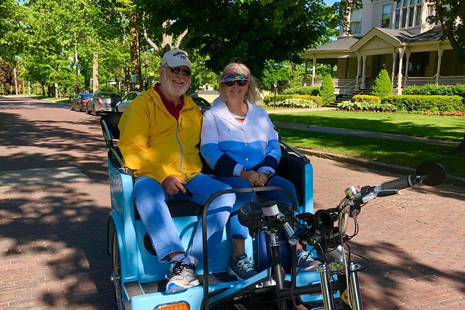 Hi-5 Rickshaw Tour Traverse City - First Thing You MUST Do in TC! - East Front Street and the downtown scene