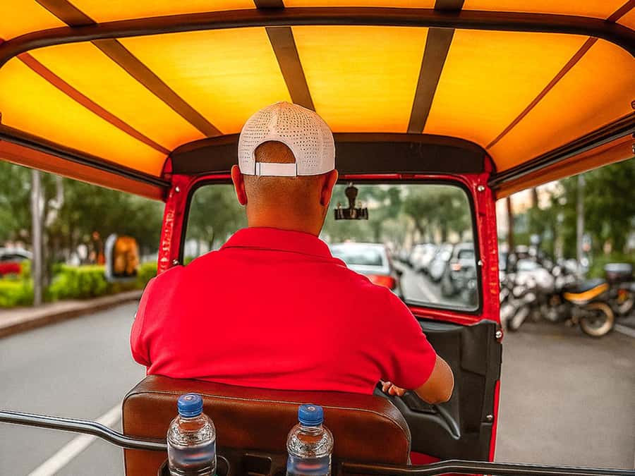 Historical Tour in Tuktuk – Roma Condesa - Who will enjoy this most?