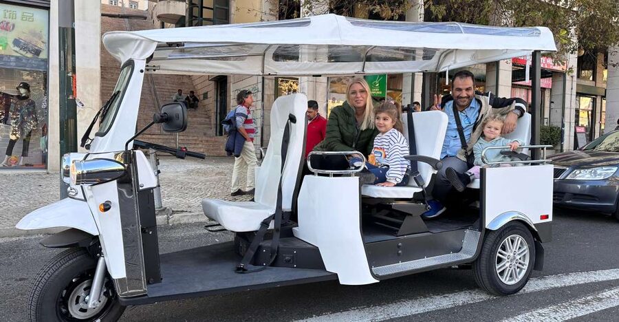 Historical Tuk Tuk Tour, Viewpoints and Old Neighborhoods - Key reasons this Lisbon ride works well