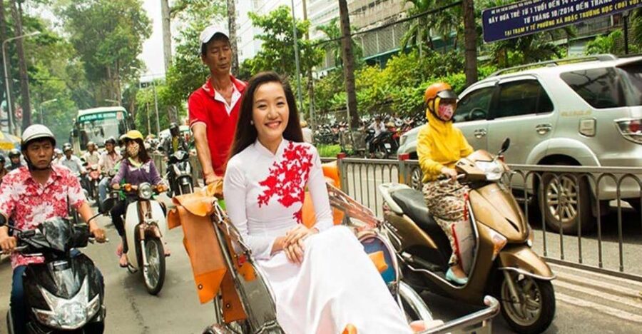 Ho Chi Minh: Authentic Market Cyclo Tour without Tour guide - What the driver does, and what the driver does not do