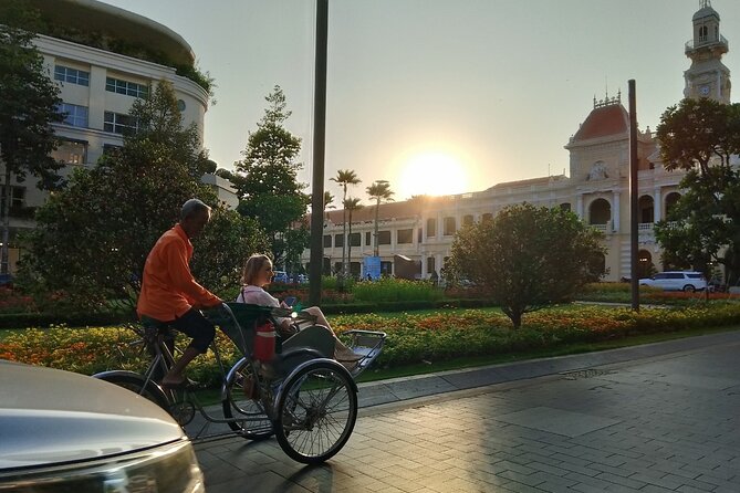 Ho Chi Minh City with Street Food Tour by Cyclo - Independence Palace: an outside look at a major landmark
