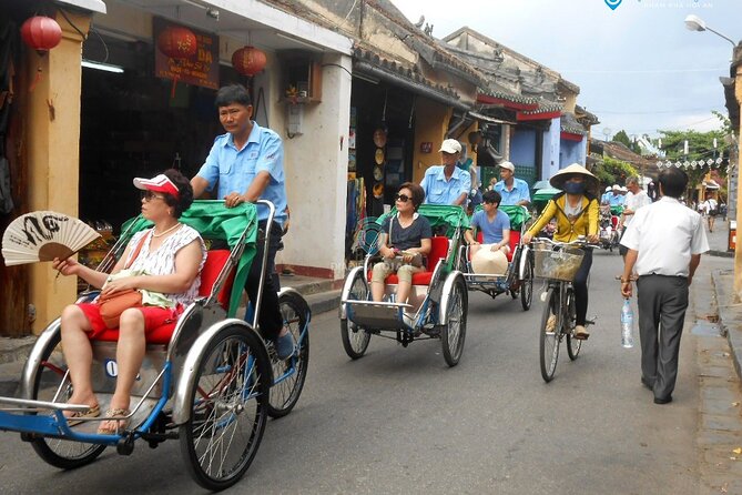Hoi An Rickshaw Riding/Carpentry or Ceramic Class by Foodie Tour - The Rickshaw Ride: A Short, Relaxed Look