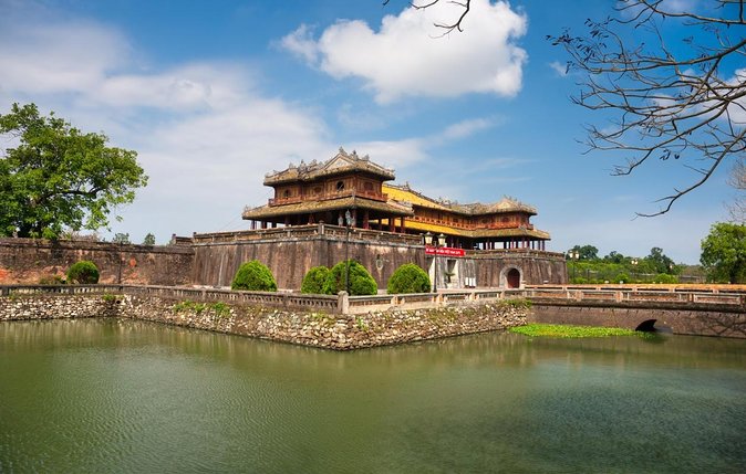 Hue Night Street Food Safari By Cyclo - Key things to know before booking