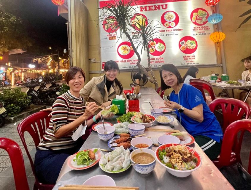 Hue: Night Street Food Tour by Cyclo with a Local Guide - Key points at a glance