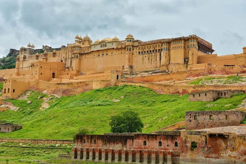 Jaipur: 4 Hours Nahargarh and Jaigarh Forts Tuk-Tuk Tour - The tuk-tuk ride between Jaipur’s hill forts