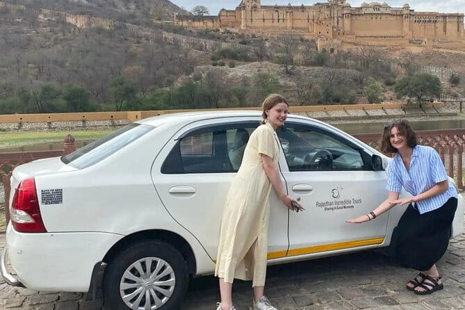 Jaipur City Tour by Women-Driven E-Rickshaw - Amer, Panna Meena ka Kund, and Jagat Shiromani Ji Temple