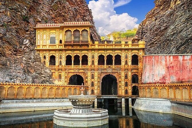 Jaipur Full Day Heritage of Pink City Tour By Tuk Tuk With Chai - Jal Mahal from the Shoreline