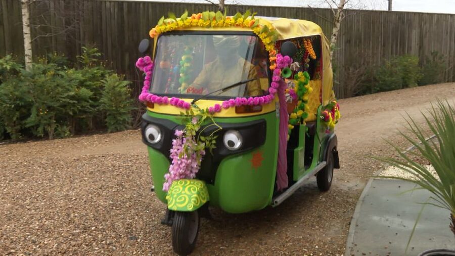 Jaipur: Full-Day Private Sightseeing Tour by Tuk Tuk - Panna Meena ka Kund adds a geometric surprise