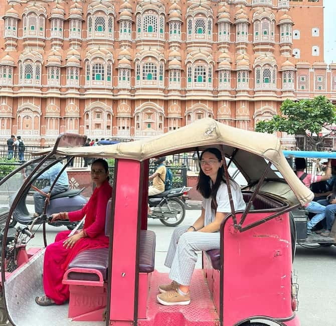 Jaipur Private City Tour with a Women-Driven E-Rickshaw Ride - Key points before you book